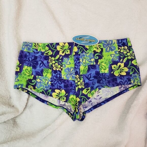 Sand & Sun Swim Shorts & Bikini Bottom (2) Size 3X - Picture 2 of 7